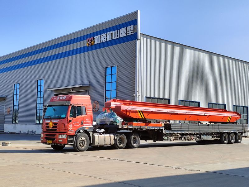 電動單梁起重機，LD20t-26.8m，4臺，發(fā)往石家莊交付客戶使用。