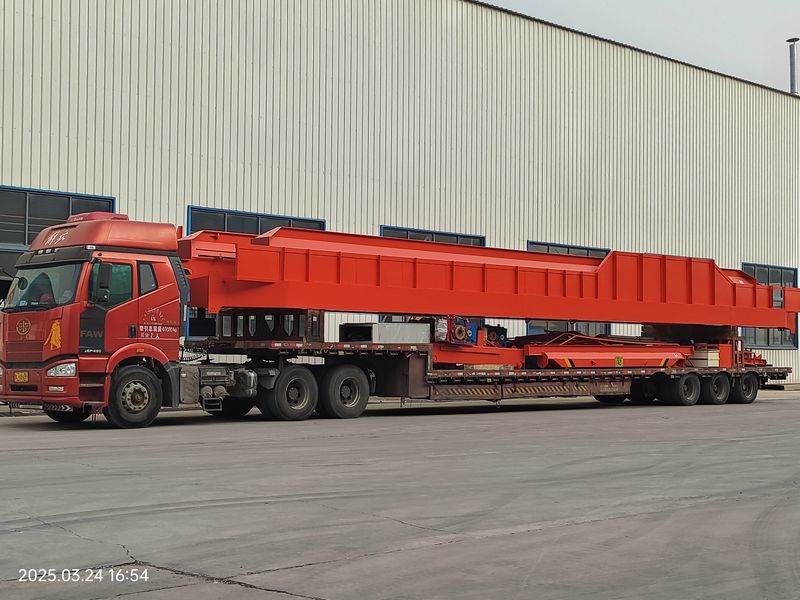 通用橋式起重機(jī) QDXX32/5t—19.5m 電動(dòng)單梁橋式起重機(jī) 2臺(tái) LD10t—16.5m 制作完成，發(fā)往河北石家莊交付客戶(hù)使用。